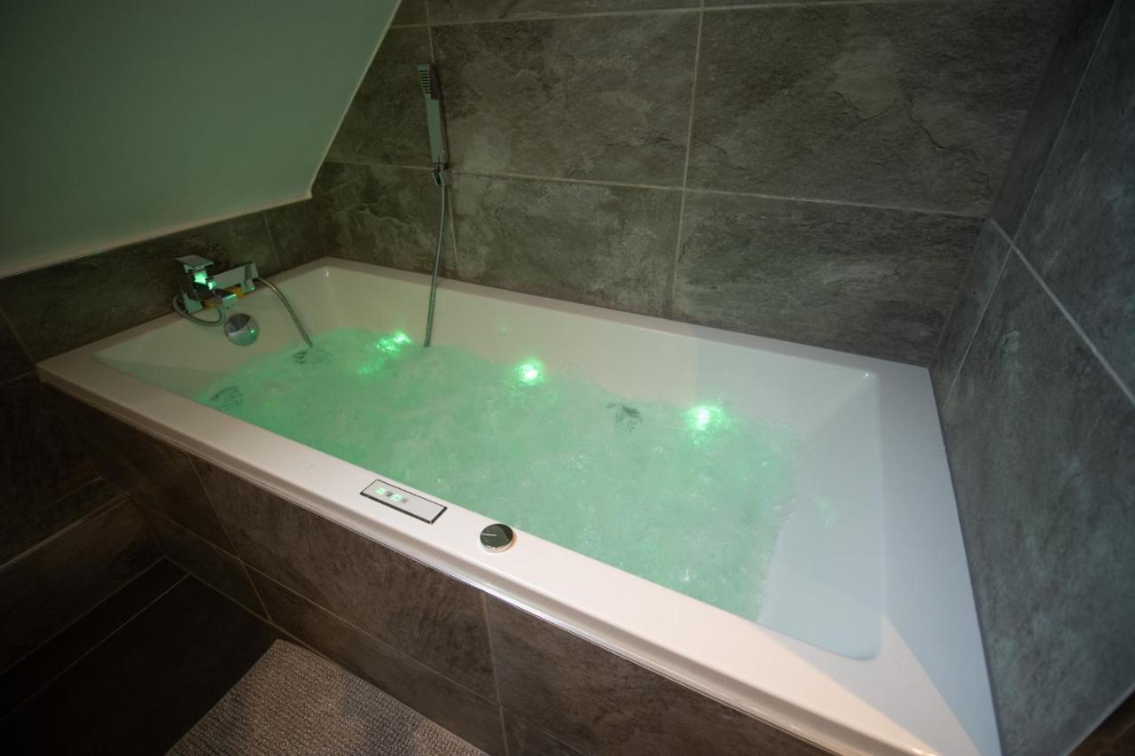 Le Rohan Sawadee Apartment *